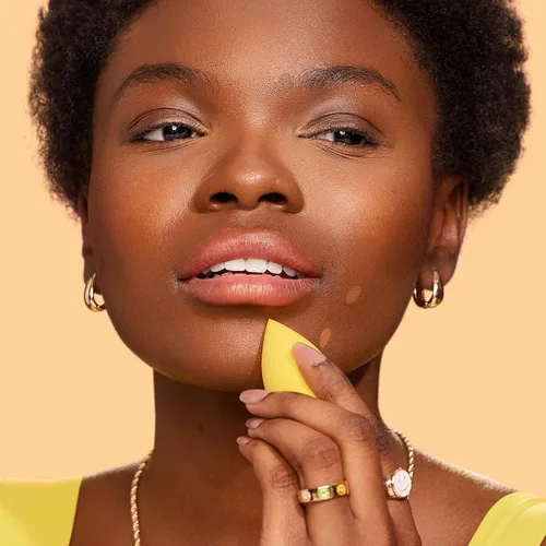 Miniatura 5 de Real Techniques Miracle Concealer Sponge, esponja de mezcla de maquillaje para corrector líquido y crema, forma alargada para una aplicación precisa