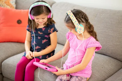 Miniatura 6 de Auriculares para niños Snug Play+ – Volumen limitado a 93dB para escucha segura – Auriculares plegables y duraderos para niños pequeños, niños