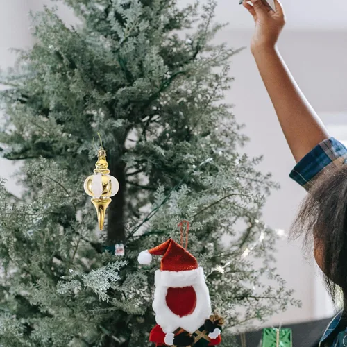 Miniatura 4 de Amosfun Adornos colgantes para árbol de Navidad, 4 piezas de colgantes de calabaza pintados, decoraciones de Navidad para árbol, mesa, chimenea