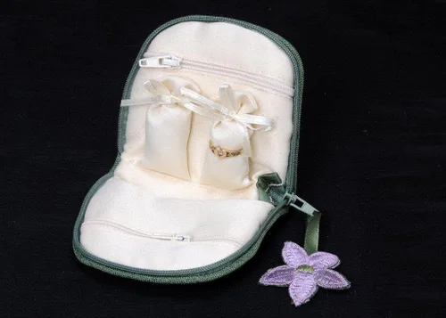 Miniatura 2 de Monedero de joyería en un diseño de cardo de balmoral verde