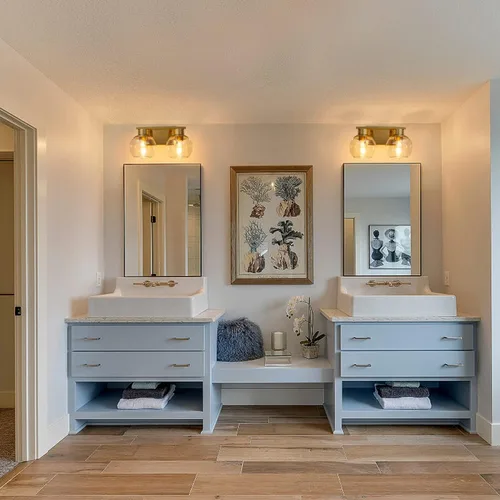 Miniatura 7 de PAZALA 2 luces de tocador, lámpara de pared de baño de latón cepillado con pantalla de vidrio esmerilado, lámpara de baño sobre espejo