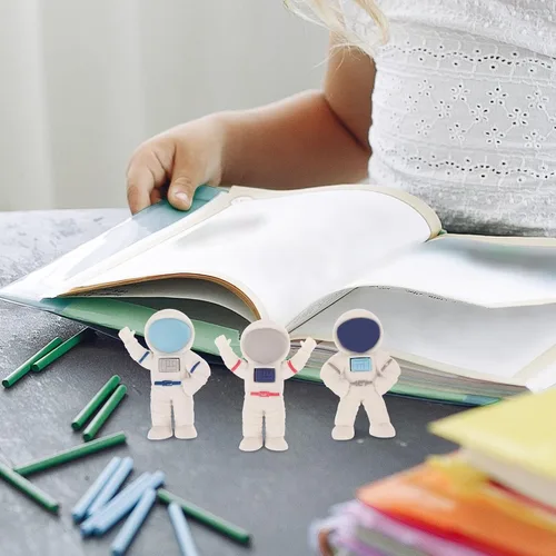 Miniatura 6 de NUOBESTY 24 piezas de borradores de astronauta con temática espacial para premios de aula, suministros escolares para niños