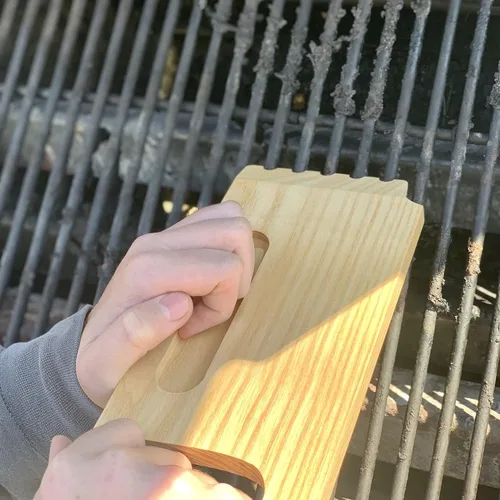 Miniatura 5 de Outset Limpieza de parrilla, raspador de parrilla de madera, limpiador de barbacoa de bambú de 10