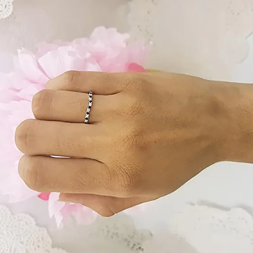 Miniatura 28 de Dazzlingrock Collection Alianza de boda redonda alternativa de zafiro azul y diamante blanco para mujer (0.10 qtw, color I-J, claridad I1-I3) en oro