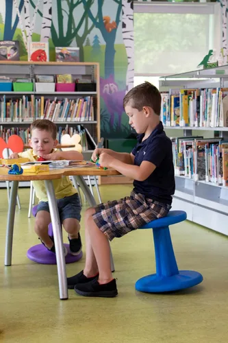 Miniatura 2 de Silla bamboleante para niños y adolescentes, para una experiencia activa donde los niños ya no tendrán que sentarse fijamente, "el mejor asiento