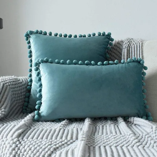 Miniatura 6 de vctops Funda de cojín lumbar con pompones, de terciopelo suave, sólida, decorativa, para sofá, dormitorio o automóvil, 1 pieza