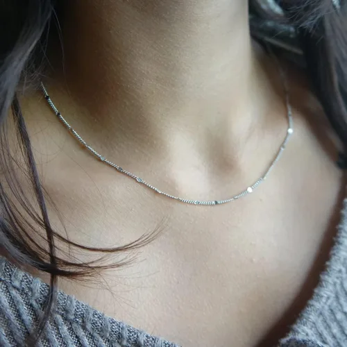 Miniatura 2 de BERISO Gargantilla satélite chapada en oro de 14 quilates, cadena de 3 cuentas azules, collar de cadena brillante con corazones abiertos, cadena