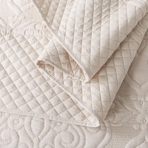 Miniatura 8 de NEWLAKE - Juego de cubrecama reversible de microfibra bordada con patrón floral en relieve en jacquard beige, tamaño queen