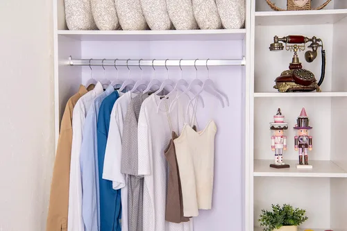 Miniatura 3 de Quality Hangers Perchas de plástico que no son de terciopelo para la ropa, juego de perchas resistentes para ropa, perchas para armario que ahorran