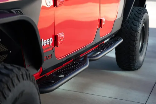 Miniatura 8 de DV8 Offroad Rock Skins para el Jeep Gladiator JT 2020-2026 Protege los paneles inferiores de la carrocería de rocas y escombros Funciona