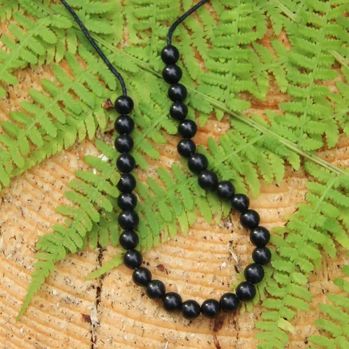 Miniatura 8 de Karelian Heritage Shungite - Juego de 50 cuentas redondas (0.236 pulgadas), piedra natural negra pequeña para hacer joyas para adultos, cuentas