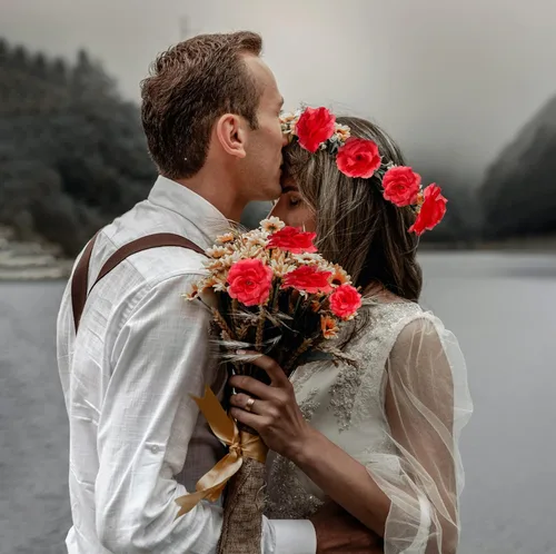 Miniatura 6 de 70 unidades de rosas artificiales de seda, cabeza de rosa falsa, cabezas de rosas para el día de San Valentín, bodas, centros de mesa de Navidad