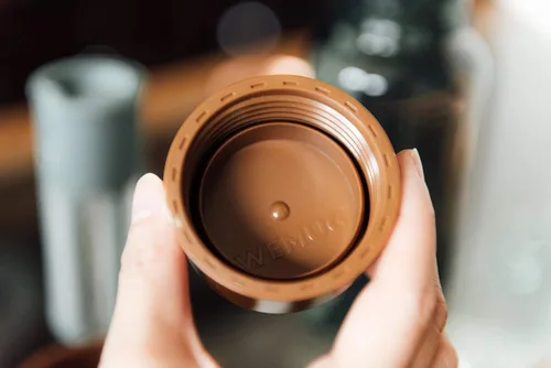 Miniatura 6 de WEMUG Máquina portátil de preparación en frío, 22 oz, diseño moderno y simple, a prueba de fugas, ultraligera, sin BPA, plástico duradero, cobre