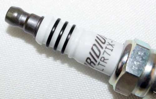 Miniatura 5 de Paquete de 8 bujías NGK LTR7IX-11 (Stock # 6510)