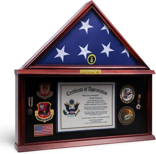 DECOMIL - Marco de caja de sombra militar grande para bandera de 5 x 9 pulgadas, madera maciza con placa de nombre personalizada (ejército) (Fuerza