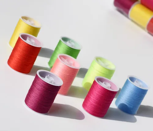 Miniatura 3 de Kit de 30 carretes de hilo de coser de alta calidad (2300Y) de 42 colores, excelente poliéster para bordados o coser a máquina, kit de coser, hilo