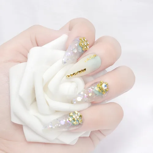 Miniatura 5 de AUOCATTAIL Juego de 20 piezas de cristales de uñas dorados de Navidad con diamantes, para manualidades, manicura, suministros de decoración de uñas