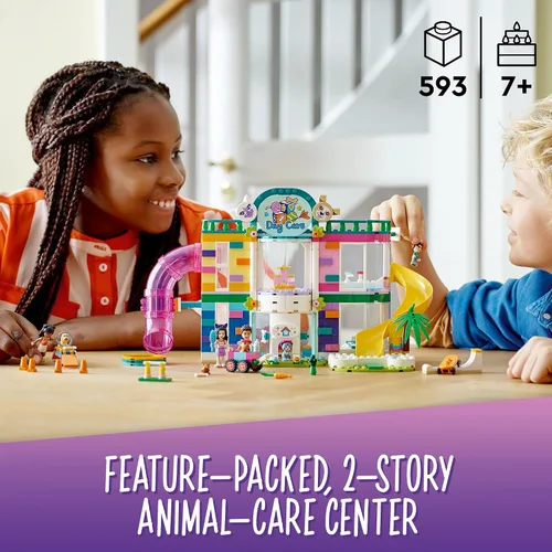 Miniatura 2 de LEGO Friends Pet Day-Care Center 41718 - Juego de juguetes de construcción para niños, niñas y niños a partir de 7 años (593 piezas)