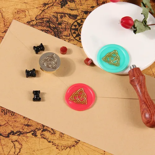 Miniatura 2 de sello de cera con nudo celta Triquetra - sello de cera con nudo de trinidad símbolo de infinidad de amor - amuleto de buena suerte - brujería