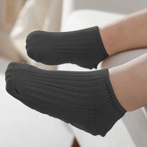 Miniatura 8 de Calcetines de tobillo antideslizantes con agarres de algodón multicolor para bebés recién nacidos 6 pares