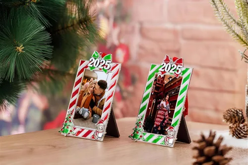 Miniatura 8 de WANSHUNLMI Marco de fotos verde 2026, marco de fotos de metal para Navidad, decoración de árbol de Navidad, mesa o árbol de Navidad, de dos maneras