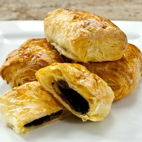 Miniatura 2 de Croissants de chocolate (Pain au Chocolat) - 3.25 onzas, congelados, sin hornear, 30