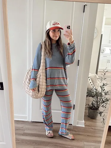 Miniatura 3 de SCUSTY Conjunto de 2 piezas para mujer, suéteres de rayas de otoño de gran tamaño, ropa de descanso, suéter de manga larga de punto acogedor