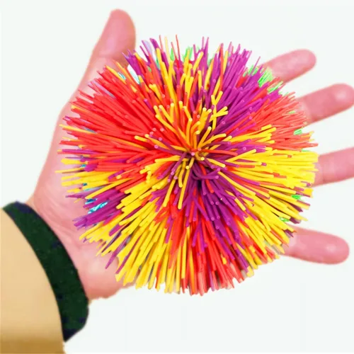 Pelota grande de silicona para jugar jugging, de 4.5 pulgadas, diseño de arcoíris, bola antiestrés de mono (morado, rojo + amarillo)