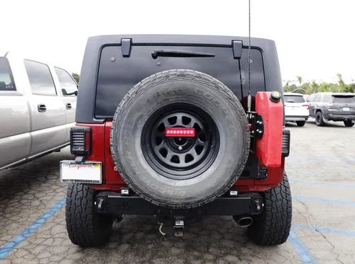 Miniatura 5 de iJDMTOY OE - Conjunto de luz LED estroboscópica con lente roja estilo coche de carreras, con 3ª luz de freno sin base compatible con Jeep Wrangler