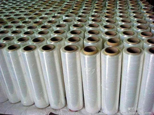 Miniatura 5 de Paquete de 4 envolturas elásticas transparentes de calibre 80 de 18 pulgadas x 1000 pies, resistencia industrial, 6.7 libras por rollo, 27.6 libras