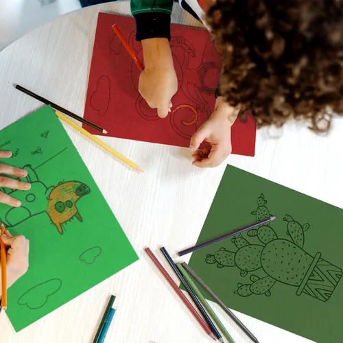 Miniatura 7 de 100 hojas de cartulina verde de 8.5 x 11 pulgadas, papel de impresora grueso Goefun de 80 libras para tarjetas de Navidad, invitaciones