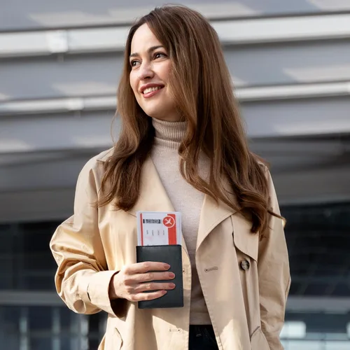 Miniatura 7 de HIFA Funda de cuero para pasaporte, funda para pasaporte hecha a mano con ranura para tarjetas y boletos, piel auténtica, diseño elegante, fácil