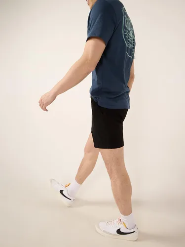 Miniatura 4 de Chubbies Pantalones cortos chinos para hombre de 5.5 pulgadas, pantalones cortos casuales con cintura elástica, bolsillos laterales y traseros