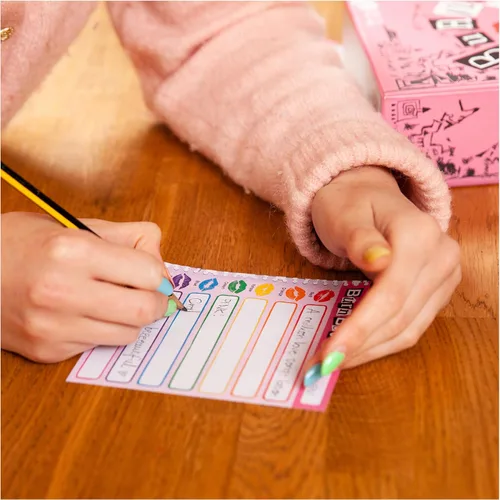 Miniatura 9 de Mean Girls Burn Book - Juego de cartas para fiesta, juego de mesa familiar basado en la película de comedia, para adultos y adolescentes a partir