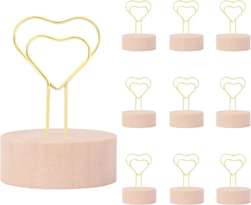 Oubest Soportes dorados para números de mesa y tarjetas de lugar con alambre de metal en forma de corazón y base de madera, 10 soportes para