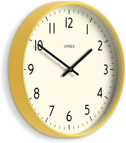 JONES CLOCKS® Reloj de pared de estudio | Estilo redondo moderno | 12 pulgadas | Amarillo | Números fáciles de leer | Diseño versátil para cocina,