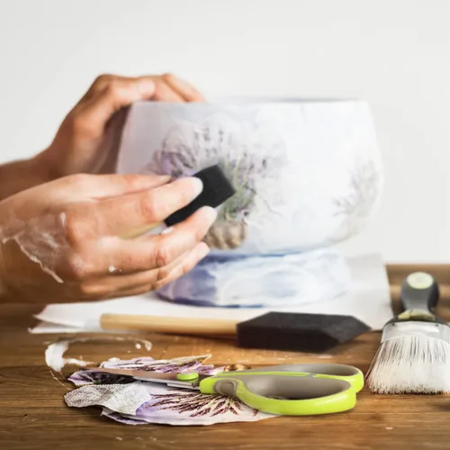 Miniatura 6 de Arteza Decoupage - Kit de recambio de pegamento, 1 pegamento brillante y 1 pegamento de acabado mate, botellas de 16 onzas, 3 cepillos de espuma, 3