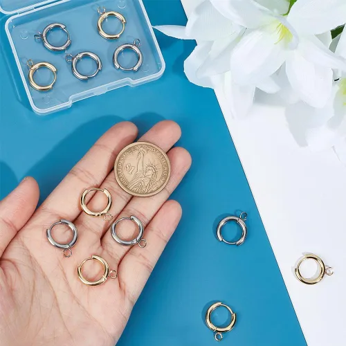 Miniatura 3 de UNICRAFTALE 12 piezas de 2 colores de 0.591 in de diámetro real chapado en oro de 24 quilates 201 de acero inoxidable 201 aretes de aro con bucles