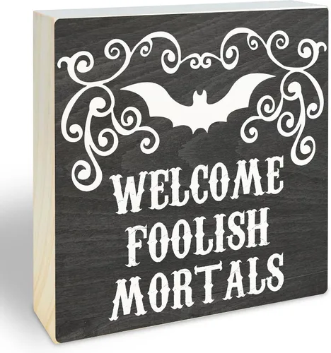 Miniatura 9 de Letrero de madera de Halloween de 5 pulgadas – Everyone Here Is A Little Batty – Letrero de madera rústica de murciélagos espeluznantes – Decoración