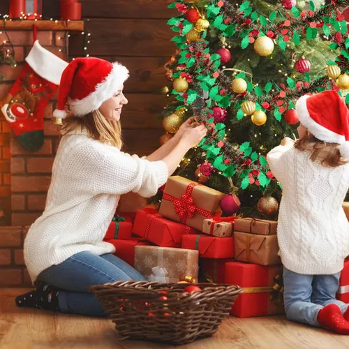Miniatura 5 de Guirnalda de Oropel de Navidad de 33 Pies, Guirnalda de Oropel Metálico Trenzado Rojo Verde con Ornamentos de Bayas y Hojas, Decoración Colgante