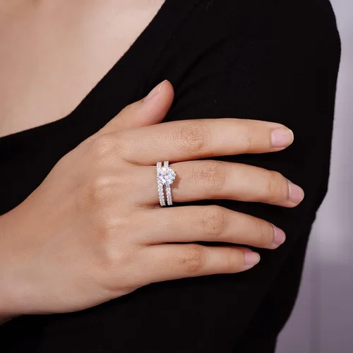 Miniatura 2 de Tienda Collection Juego de anillos redondos de plata de ley chapada en platino o oro hechos con circonitas infinitas