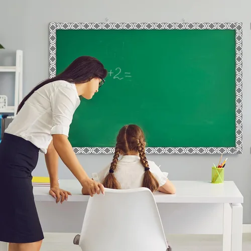 Miniatura 7 de Zonon Bordes de tablón de anuncios en blanco y negro de 65 pies, 1 rollo de tablón de anuncios, bordes rectos para decoración de regreso a clases