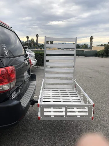 Miniatura 6 de MaxxHaul 80779 Soporte de aluminio para silla de ruedas/movilidad con enganche – Cesta de carga de 50" x 29.5" con barandas laterales altas y rampa