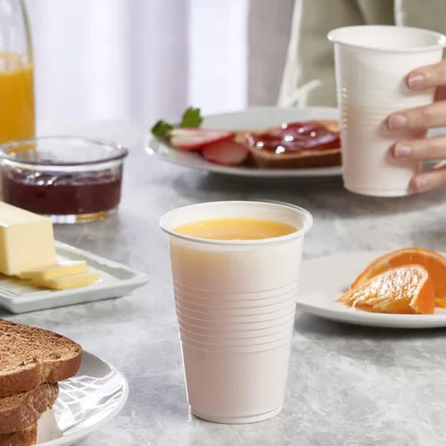 Miniatura 2 de Comfy Package - Vasos de plástico blancos – Vasos blancos fríos para fiestas, vasos desechables para todas las ocasiones (9 onzas, 2000, unidades)