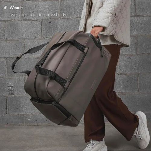 Miniatura 3 de EDITION22 Vision Collection Duffle Bag for Men, Women, and Teens, Recycled PU Crossbody Bag with Laptop Sleeve and Shoe Pocket for Gym and Travel