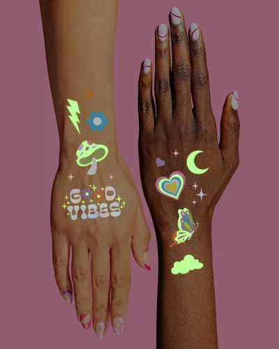 Miniatura 4 de xo, Fetti Groovy Disco que brilla en la oscuridad + tatuajes temporales de aluminio – 82 piezas Suministros de fiesta de cumpleaños Flower Power