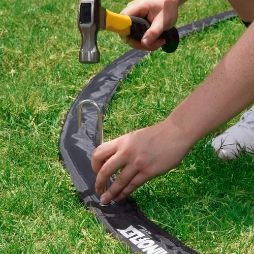 Miniatura 9 de Champion Sports Lacrosse Crease para mujer: Rhino Flex Portable Lacrosse Goal Crease – 17' de diámetro para todo tipo de clima con pesas, estacas