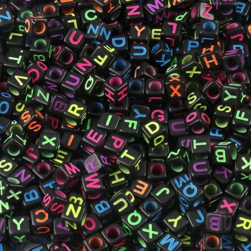Miniatura 12 de 900 cuentas acrílicas doradas de letras del alfabeto, letras coloridas del alfabeto, cuentas de cubo negro para pulseras de la amistad y regalos