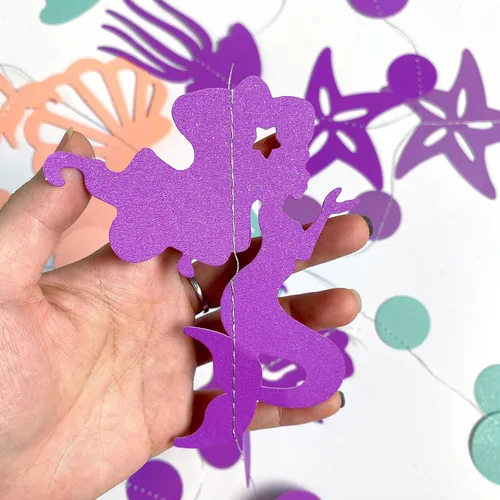 Miniatura 6 de Decoraciones de fiesta de sirena de 52 pies, guirnalda púrpura, verde azulado y coral con medusas, conchas marinas, estrellas de mar, perlas