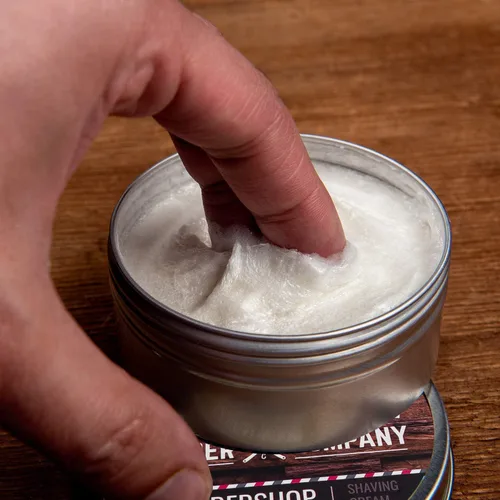 Miniatura 4 de Rocky Mountain Barber Company - Crema de afeitar para hombre, aroma de barbería, espuma gruesa para afeitado tradicional y con cartucho, lata de 5